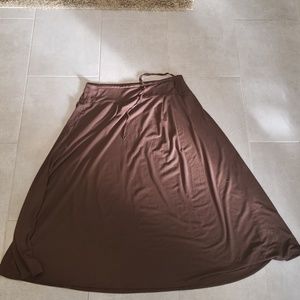 Apostrophe Full Skirt